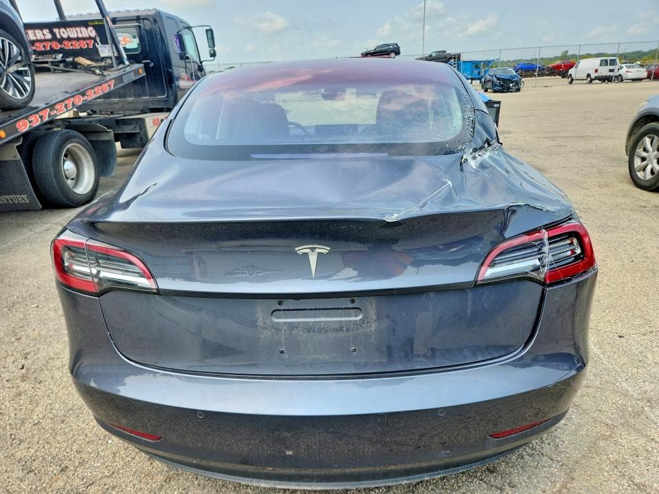2018 TESLA MODEL 3 6