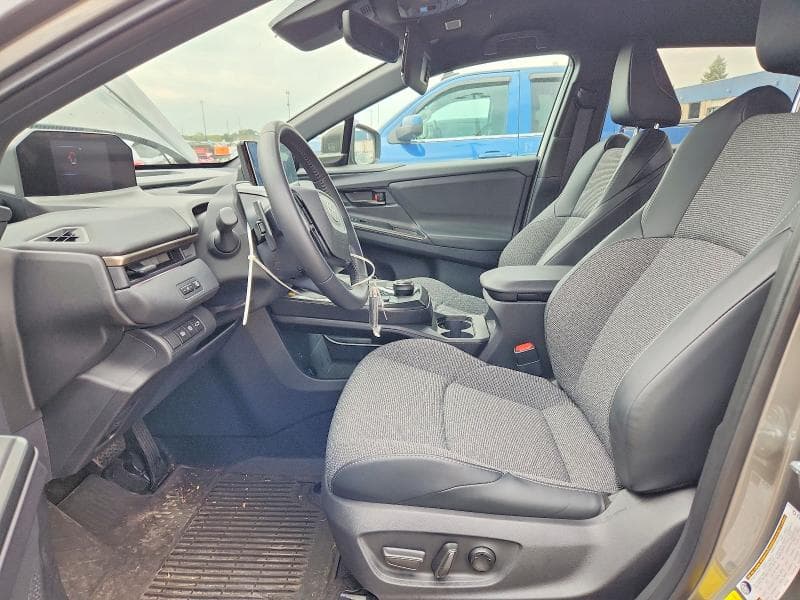 2026 TOYOTA BZ XLE PLUS 7