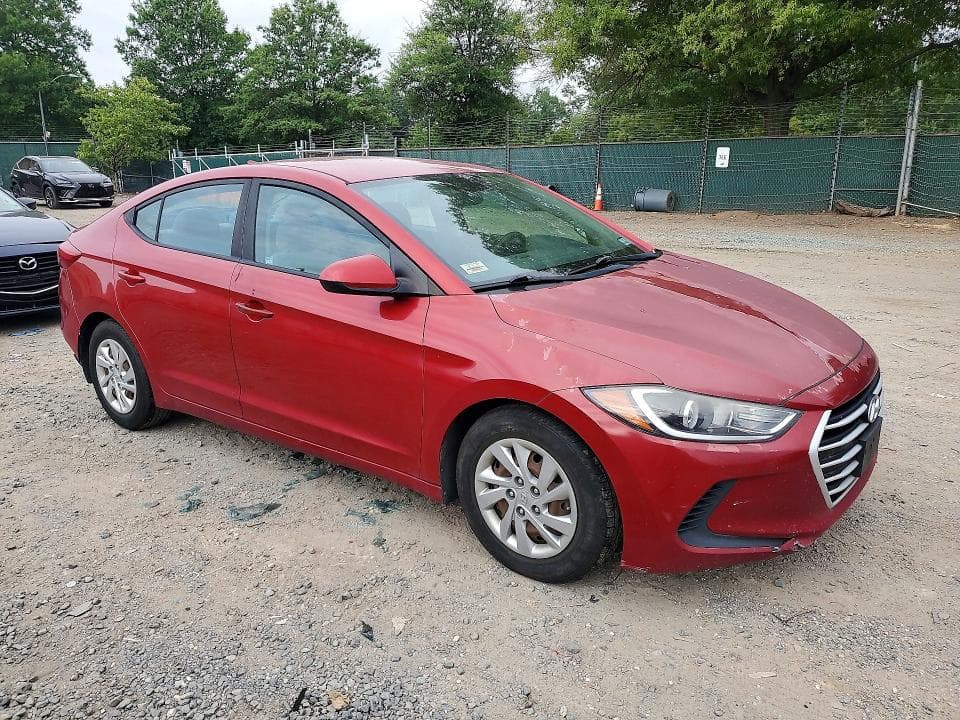 2017 HYUNDAI ELANTRA SE 4
