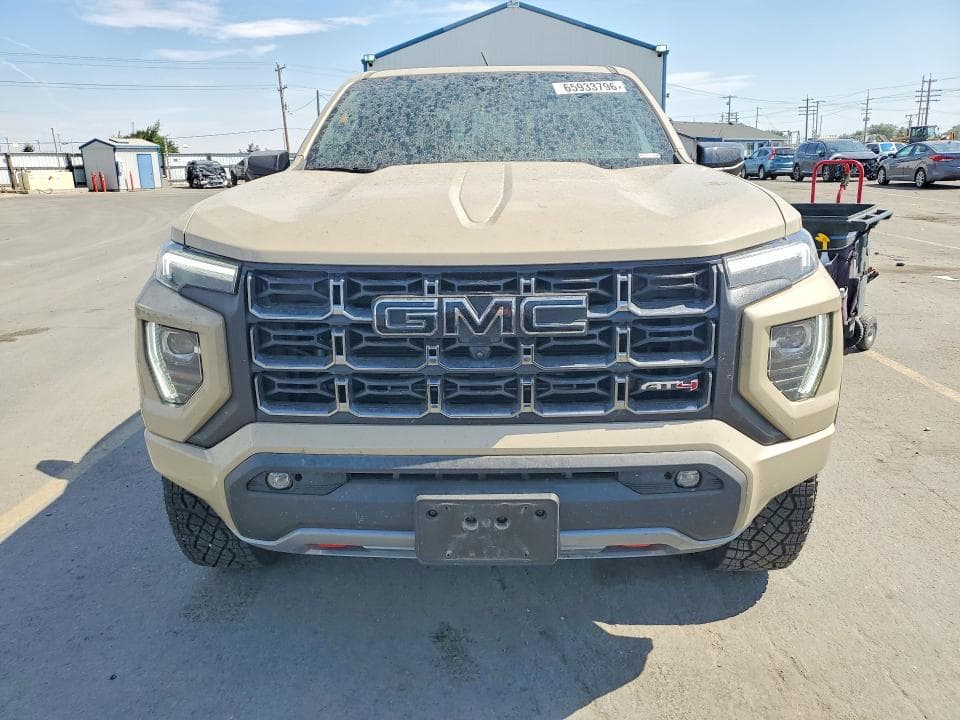2024 GMC CANYON AT4 5