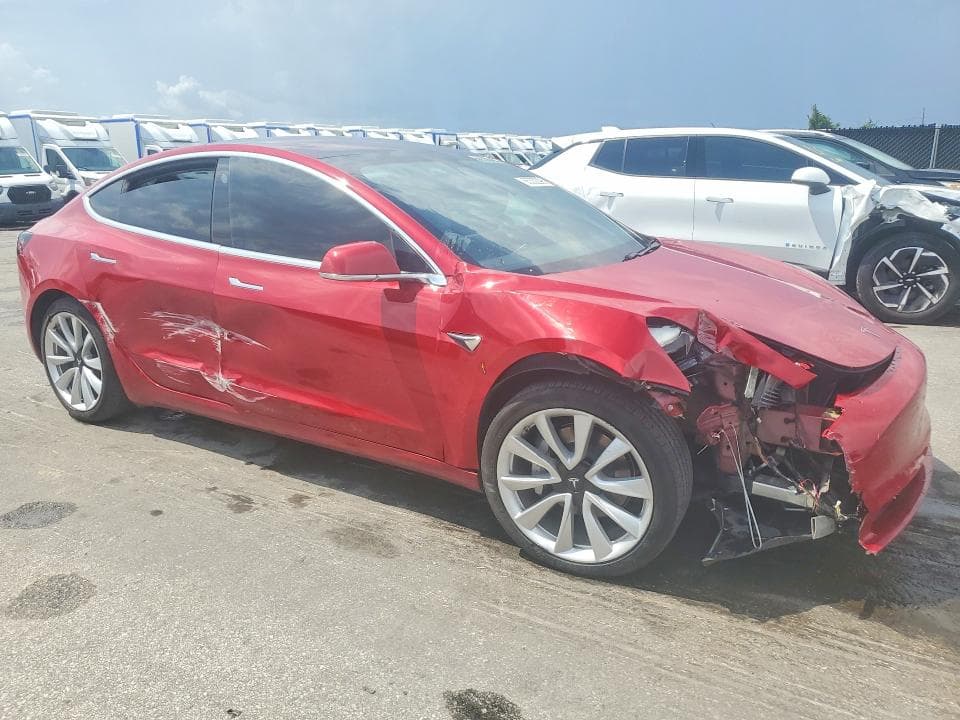 2018 TESLA MODEL 3 4