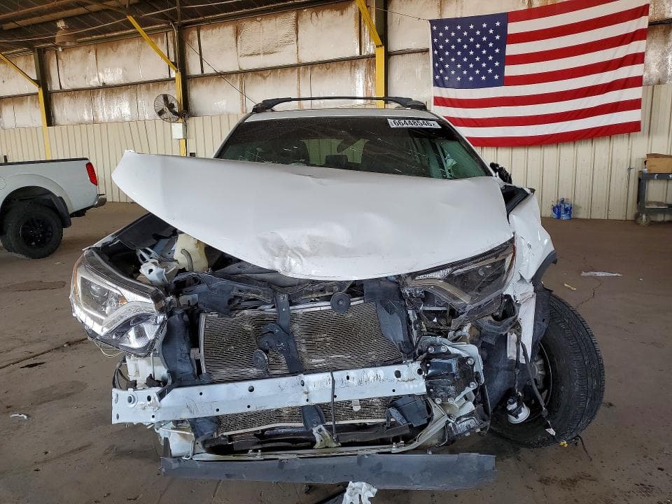 2017 TOYOTA RAV4 XLE 5