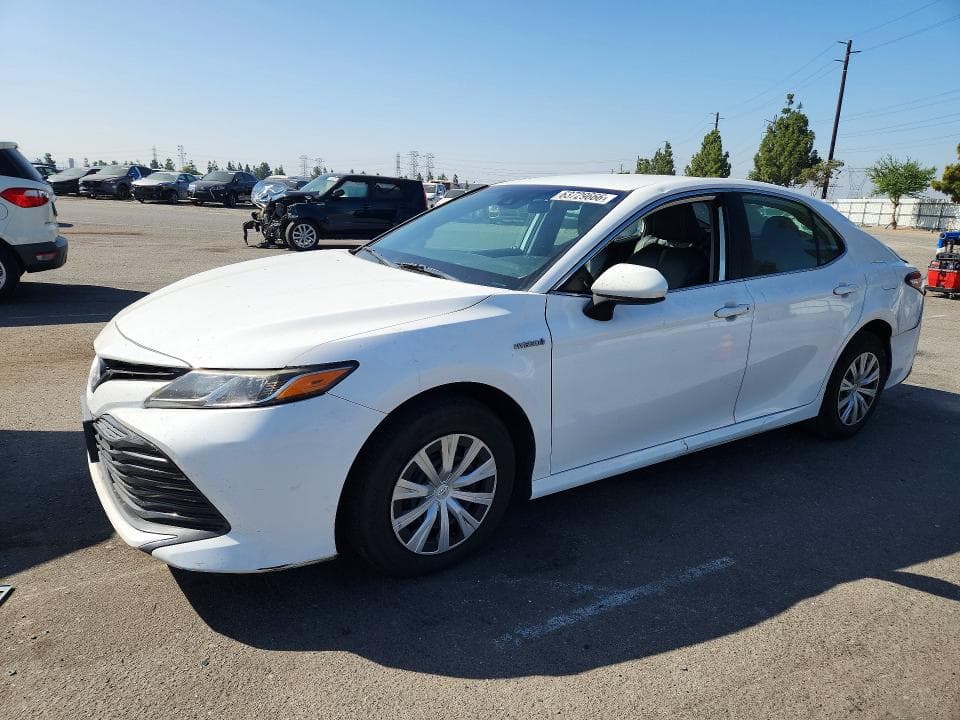 2020 TOYOTA CAMRY LE - 1