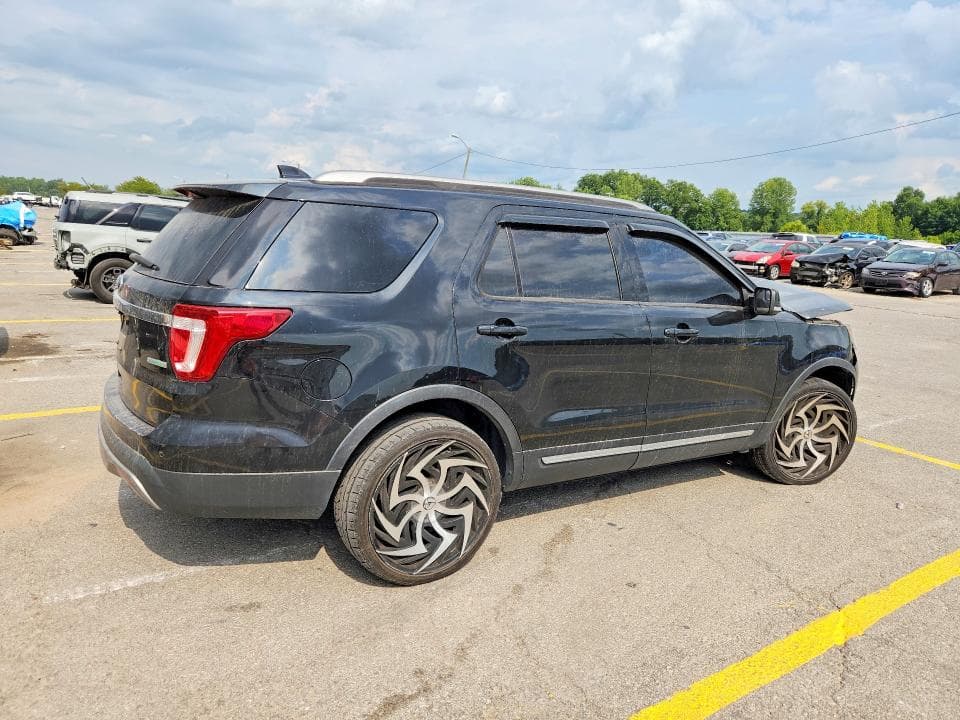 2017 FORD EXPLORER XLT 3