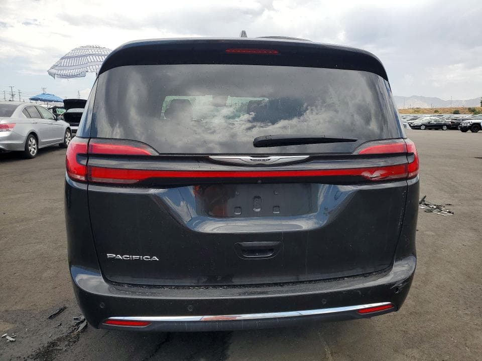 2024 CHRYSLER PACIFICA TOURING L 6