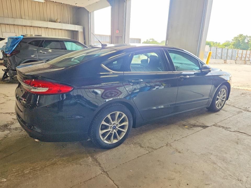 2017 FORD FUSION SE 3