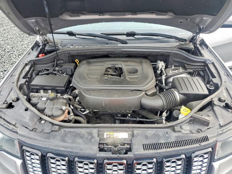 2019 JEEP GRAND CHEROKEE LAREDO 12