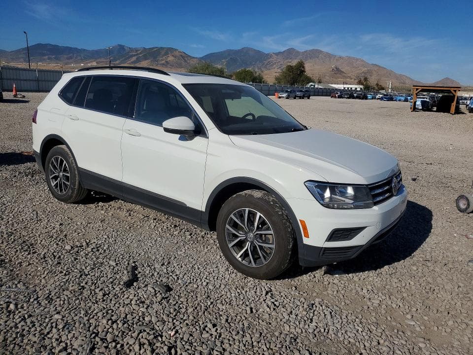 2020 VOLKSWAGEN TIGUAN SE 4