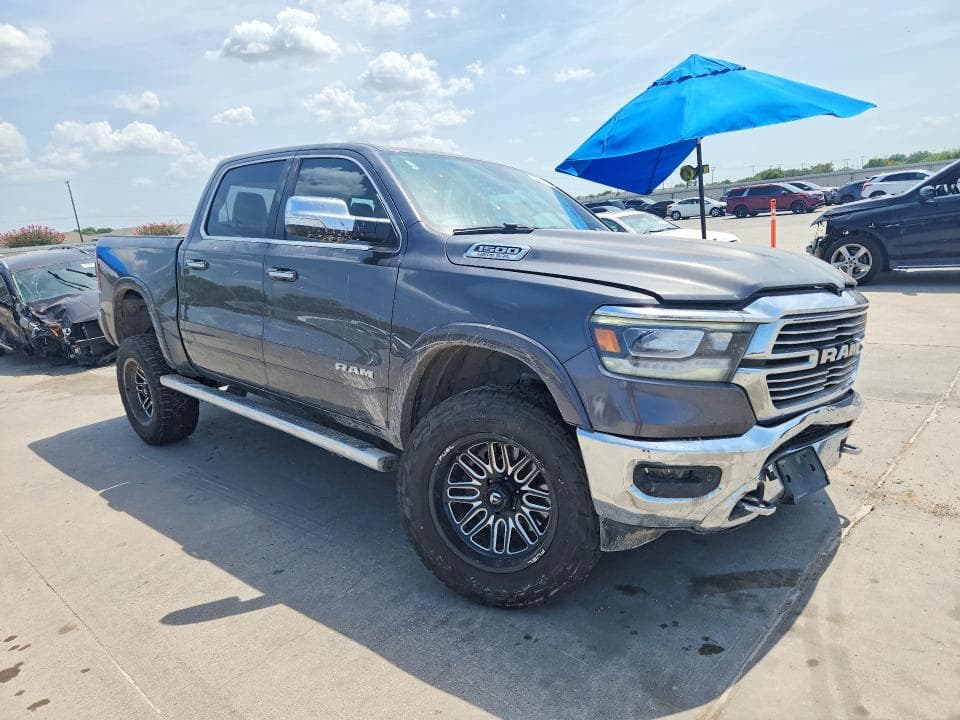 2019 RAM 1500 LARAMIE 4