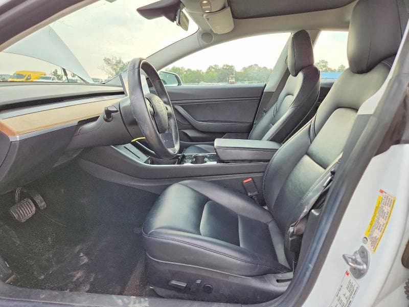 2018 TESLA MODEL 3 7