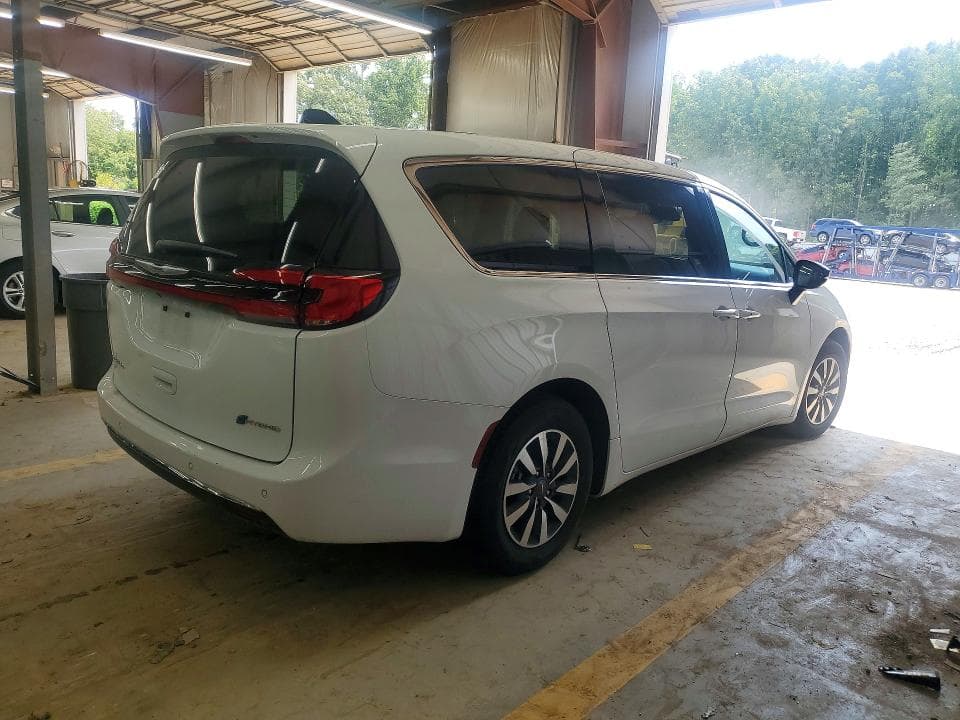2024 CHRYSLER PACIFICA HYBRID SELECT 3