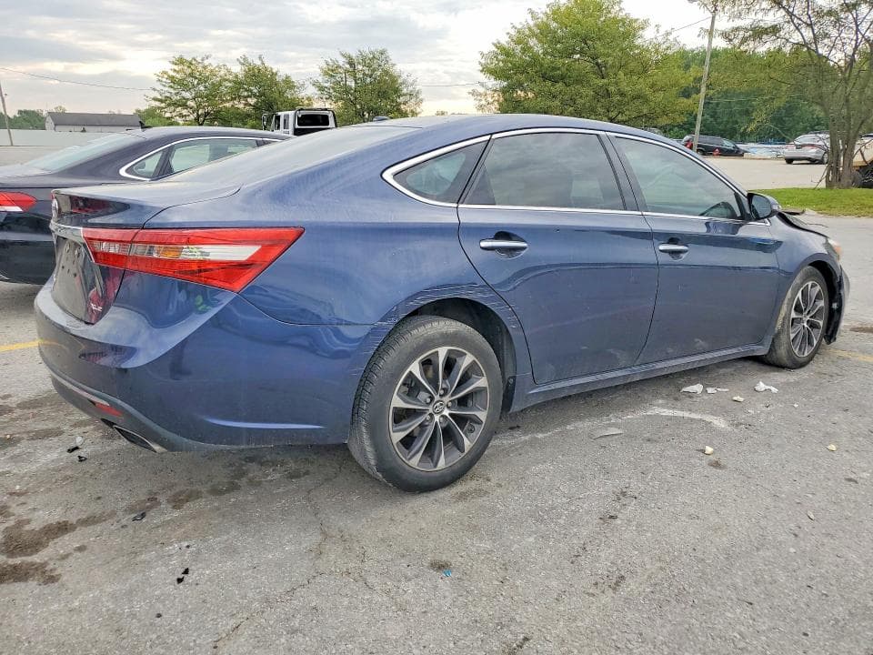2018 TOYOTA AVALON XLE 3