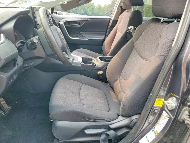 2019 TOYOTA RAV4 XLE 7