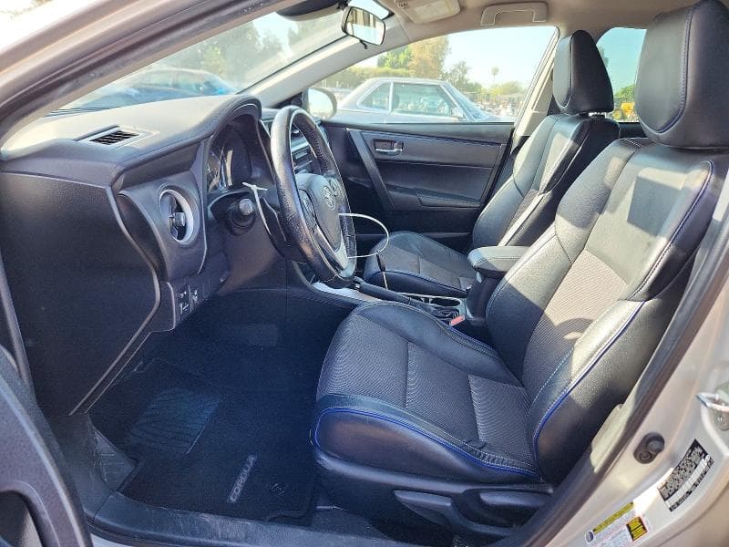 2019 TOYOTA COROLLA SE 7