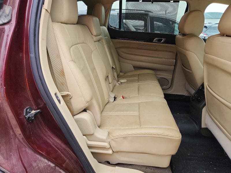 2018 LINCOLN MKT 11