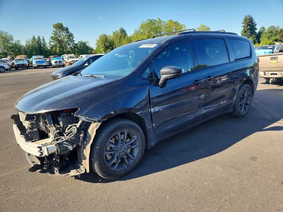 2020 CHRYSLER PACIFICA TOURING L - 1