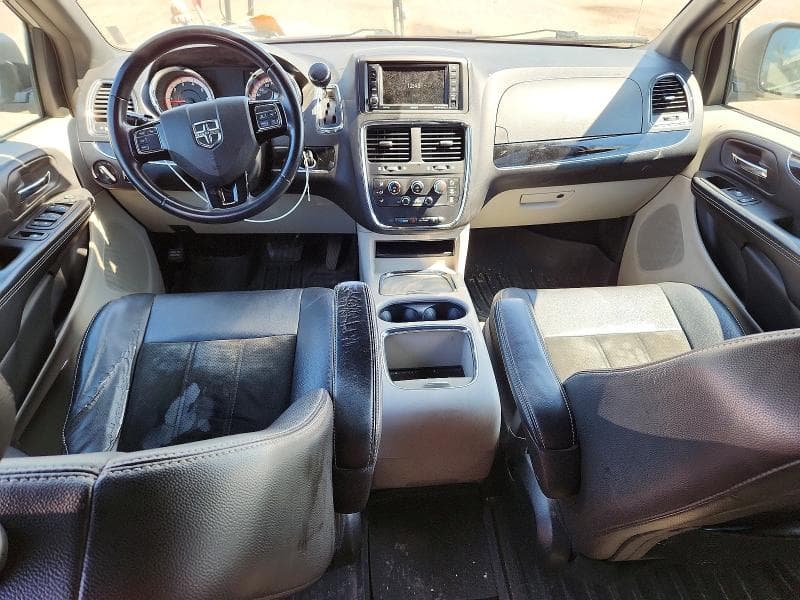 2017 DODGE GRAND CARAVAN SE 8