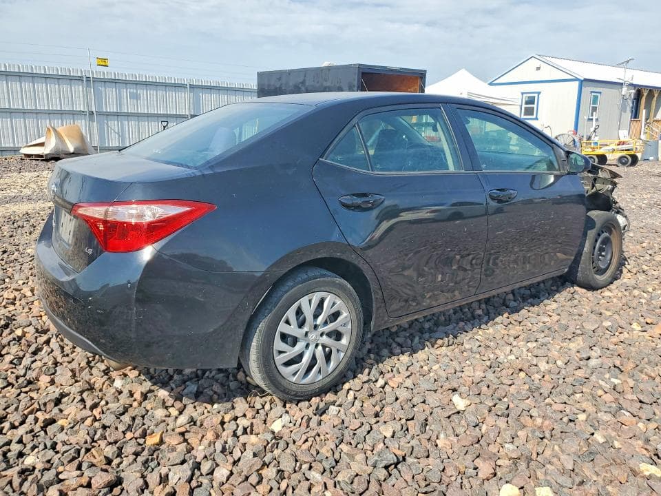 2018 TOYOTA COROLLA LE 3