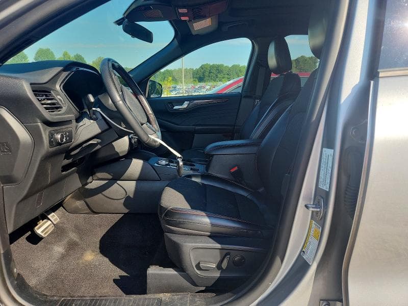 2024 FORD ESCAPE ST LINE 7