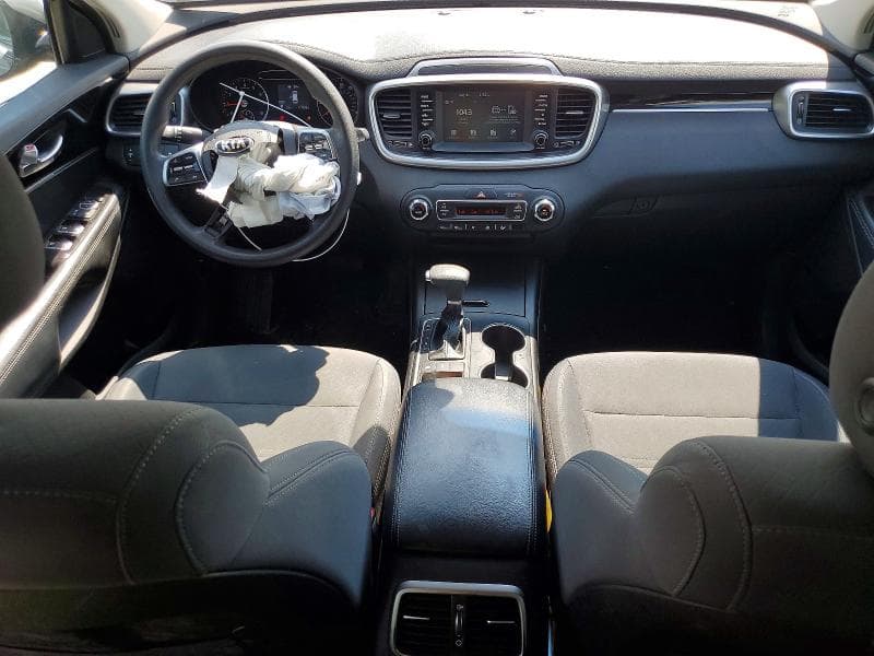 2019 KIA SORENTO LX V6 8