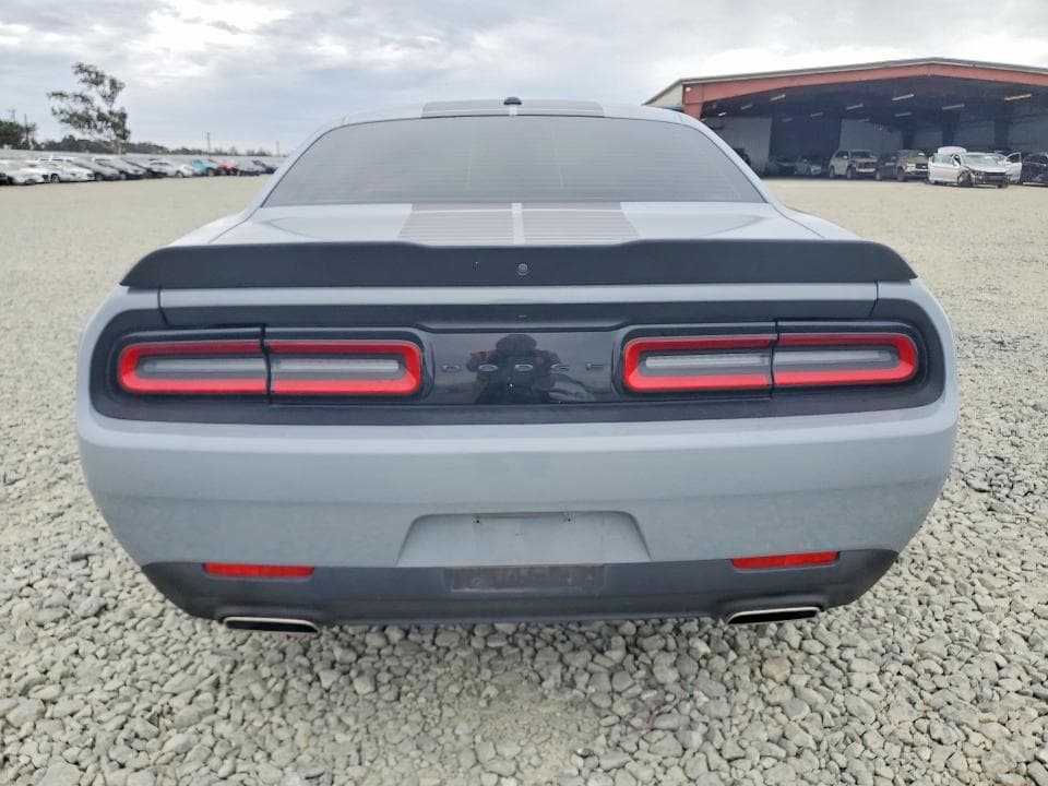 2021 DODGE CHALLENGER SXT 6