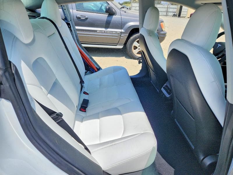 2022 TESLA MODEL 3 10