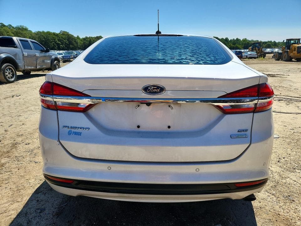 2017 FORD FUSION SE 6