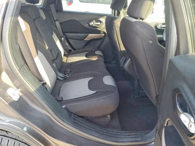 2018 JEEP CHEROKEE LATITUDE 11