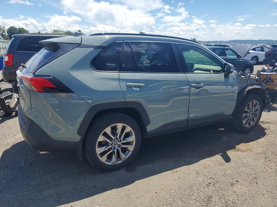 2019 TOYOTA RAV4 XLE PREMIUM 3