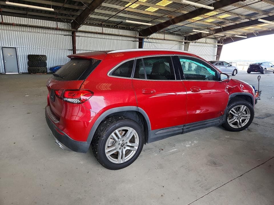 2021 MERCEDES-BENZ GLA 250 3