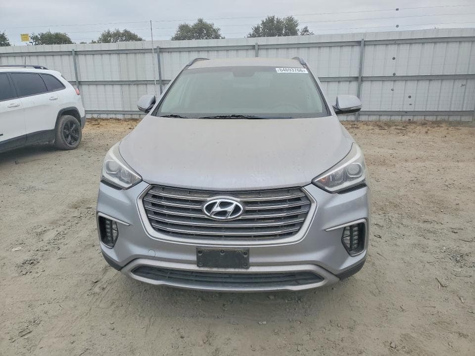 2018 HYUNDAI SANTA FE SE 5
