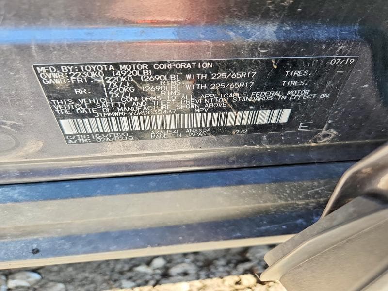 2019 TOYOTA RAV4 LE 13