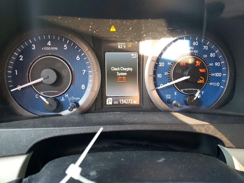 2020 TOYOTA SIENNA XLE 8-PASSENGER 9