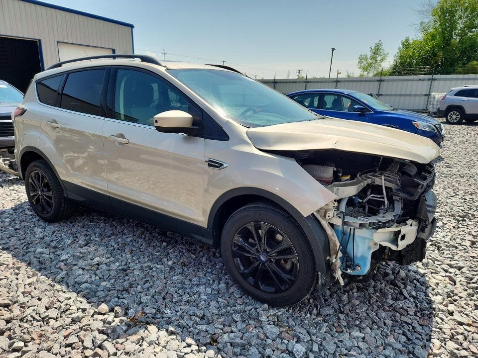 2018 FORD ESCAPE SE 4