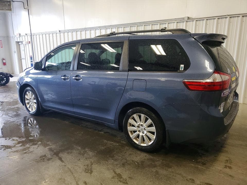 2017 TOYOTA SIENNA XLE 7-PASSENGER 2
