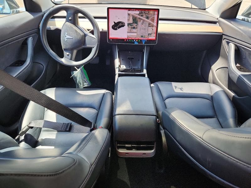 2018 TESLA MODEL 3 8