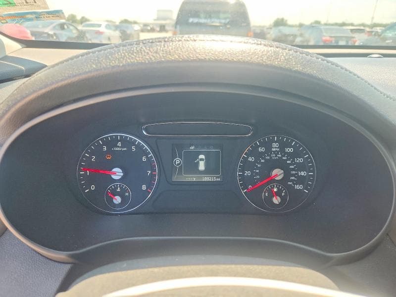 2017 KIA SORENTO LX V6 9