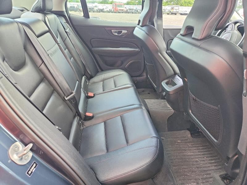 2024 VOLVO S60 CORE 10