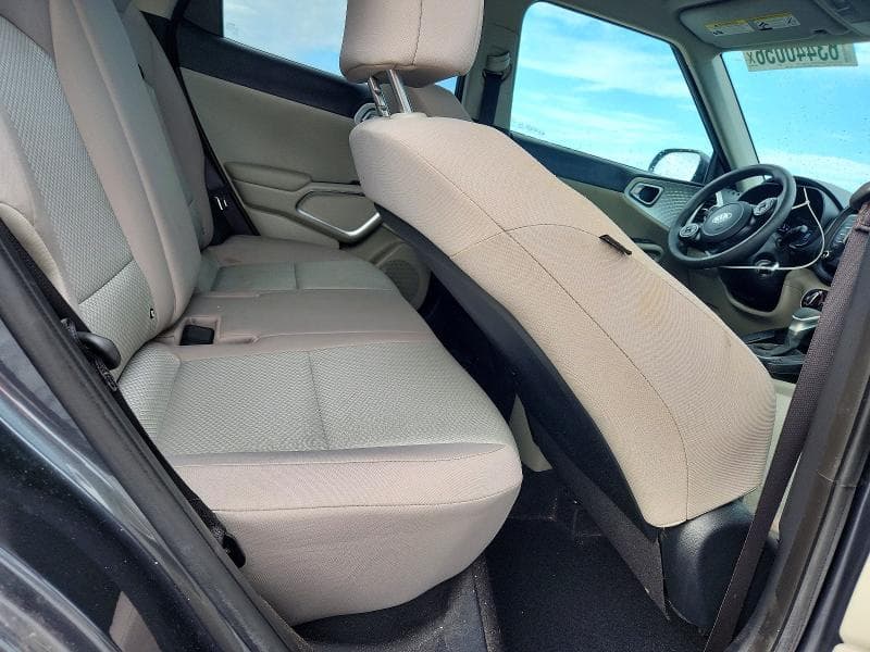 2021 KIA SOUL LX 10