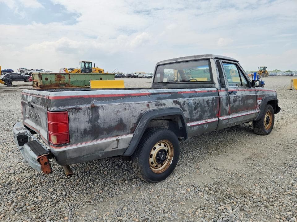1986 JEEP COMANCHE CUSTOM 3