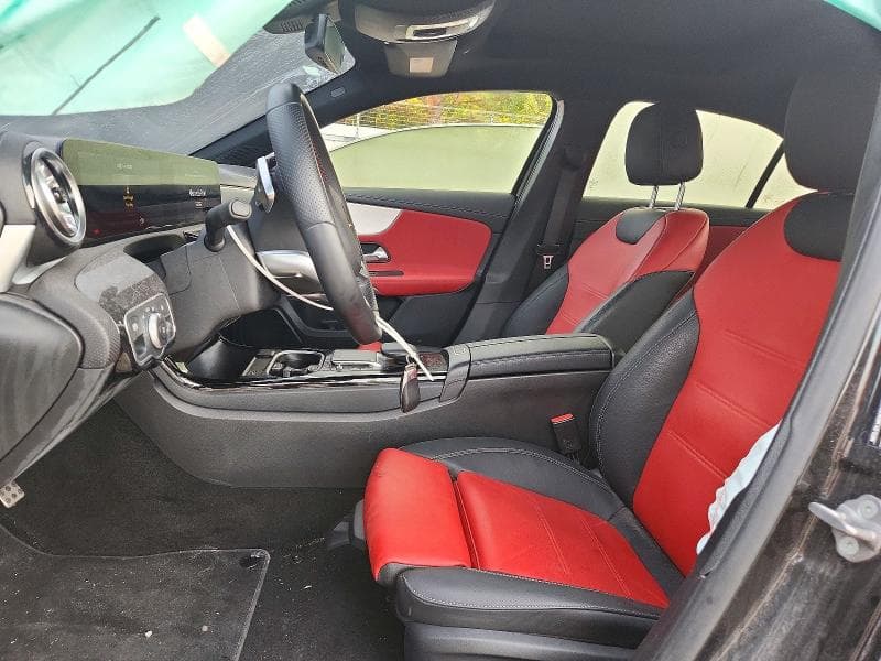 2022 MERCEDES-BENZ A 220 7