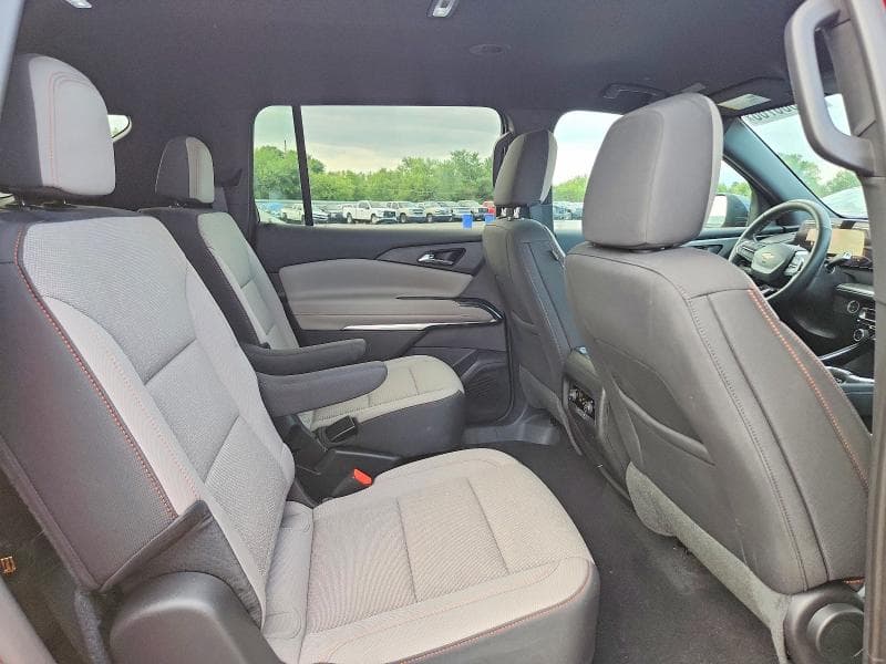 2025 CHEVROLET TRAVERSE LT 11