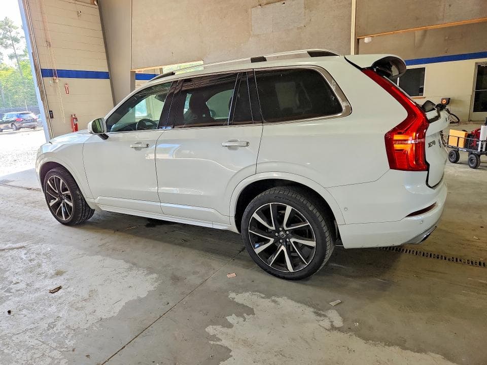 2018 VOLVO XC90 T6 2