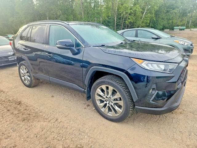 2020 TOYOTA RAV4 XLE 4
