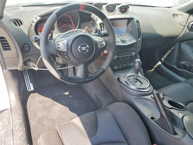 2018 NISSAN 370Z 8