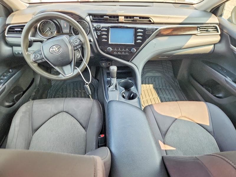 2019 TOYOTA CAMRY LE 8