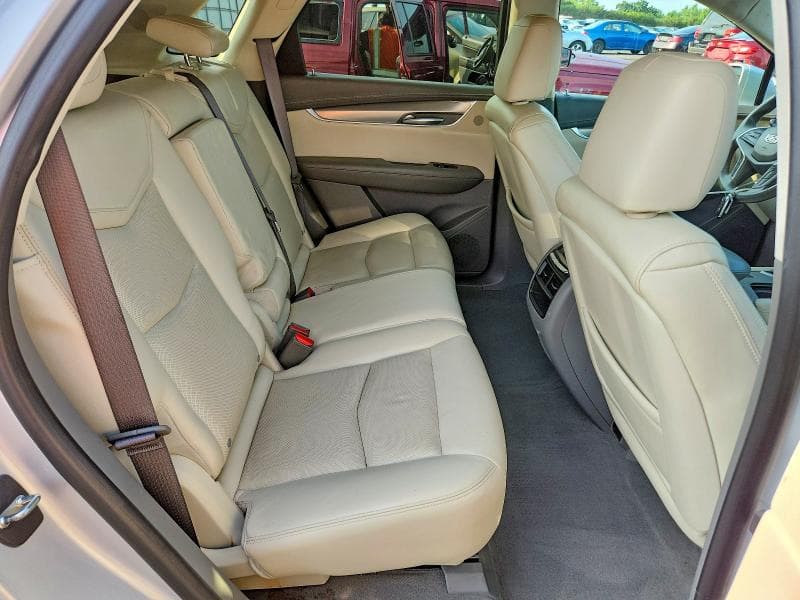 2017 CADILLAC XT5 LUXURY 11