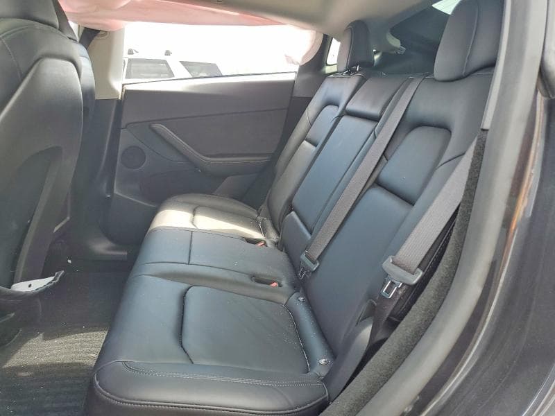 2024 TESLA MODEL Y 10