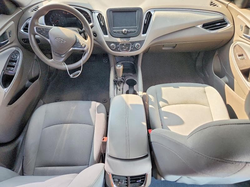 2017 CHEVROLET MALIBU LT 8