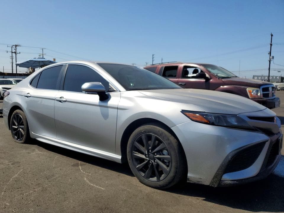 2023 TOYOTA CAMRY HYBRID SE 4